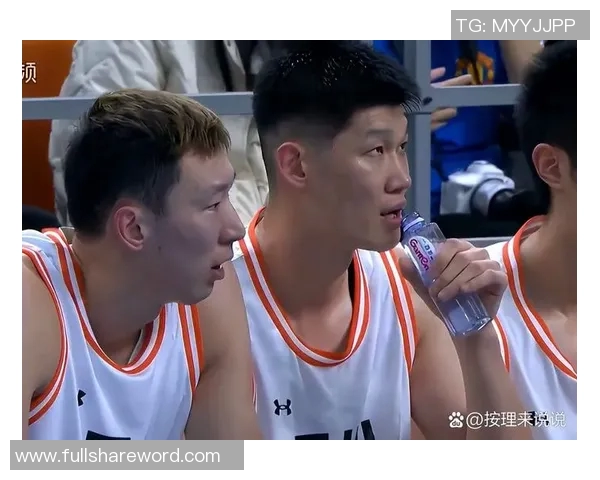 孙铭徽:从青涩新星到篮球场上的闪耀巨星之路 孙铭徽:从青涩新星到篮球场上的闪耀巨星之路